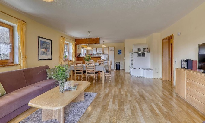 Spiegelau Apartment | Familien-FeWo "Lusen" mit großer Terrasse