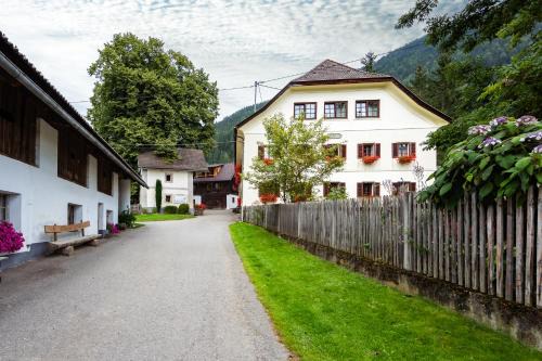 Gmuend in Kaernten House | Familienbauernhof Glawischnig-Hofer