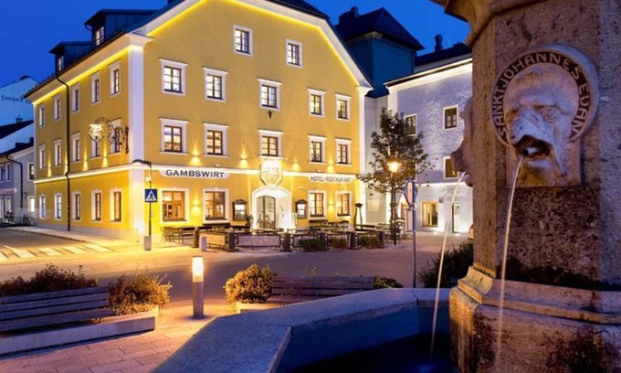 Tamsweg House | Familienzimmer mit Dusche, WC - Gambswirt