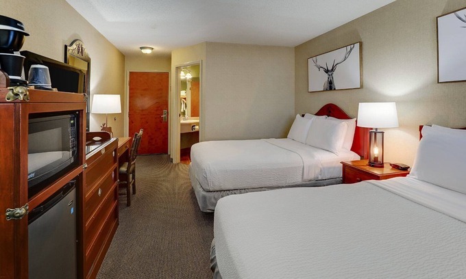 Galena Hotel | Family Adventure Awaits in Charming Galena! Indoor Pool | 2 Units
