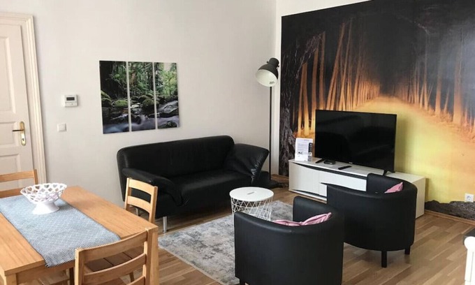 Yppenplatz Apartment | Family Apartment near Yppengasse