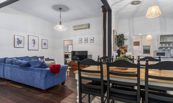 Rockingham House | Family Beach and Fishing Getaway in Rockingham