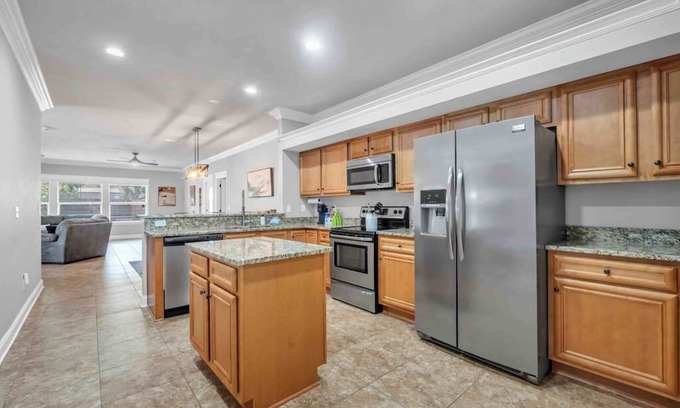 Fort Walton Beach House | Family Beach Getaway Spacious FWB 4-Bedroom House