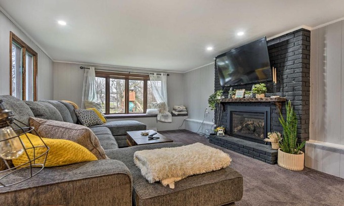 Williamsville House | Family Buffalo Vacation Rental with Yard!