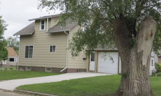 Webster House | Family & Fisherman Retreat — 2Bedroom, 2Bath + Boat Parking