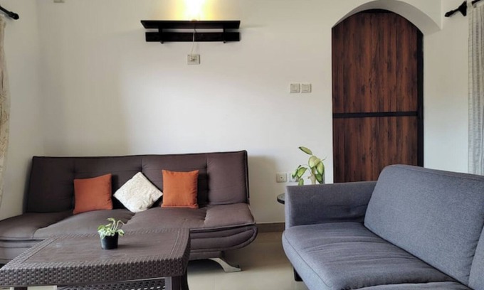Kudal Apartment | Family Friendly 2 Bedroom Apt in Siolim with Pool, WiFi, and AC. Enjoy your stay