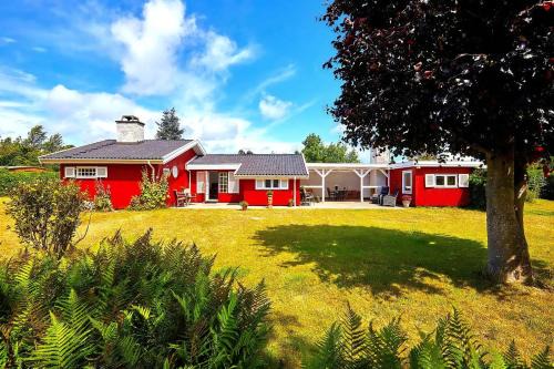 Vejby House | Family-Friendly Cottage, Secluded, 3 Terraces