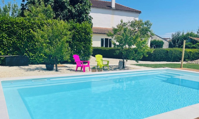 Paille House | Family friendly, dog friendly newly renovated farm house based.