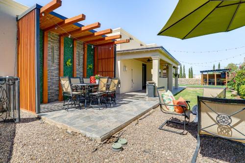 El Paso House | Family-Friendly El Paso Home Hike, Shop and Explore