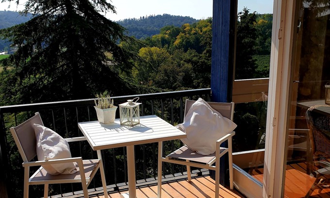 Costermano Cottage | Family friendly holiday home
