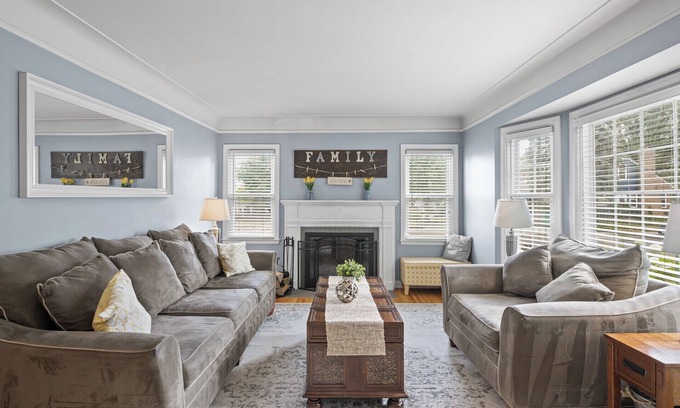 St. Louis Park House | Family Friendly Home in Great Location