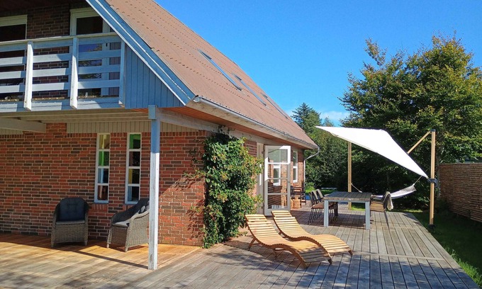 Aalbaek Villa | Family-friendly home near beach, forest, harbour
