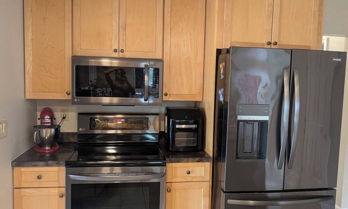 Sassamansville House | Family friendly home: scenic views, AC, WiFi, fitness room, kids playset, garage