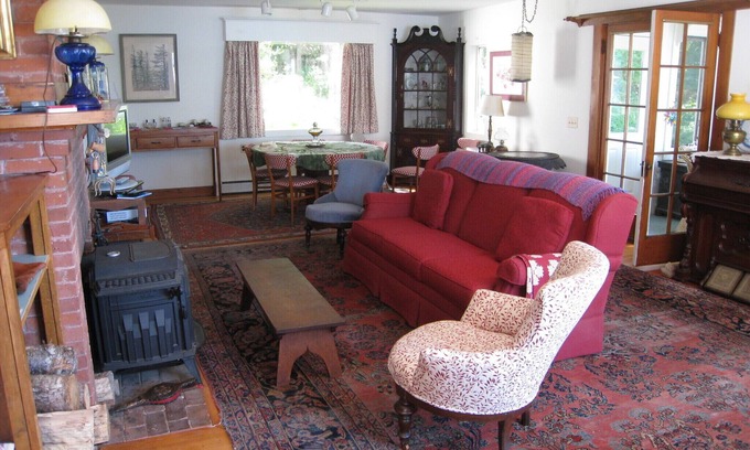 Hancock Point House | Family friendly home across Frenchman's Bay from Acadia National Park.n
