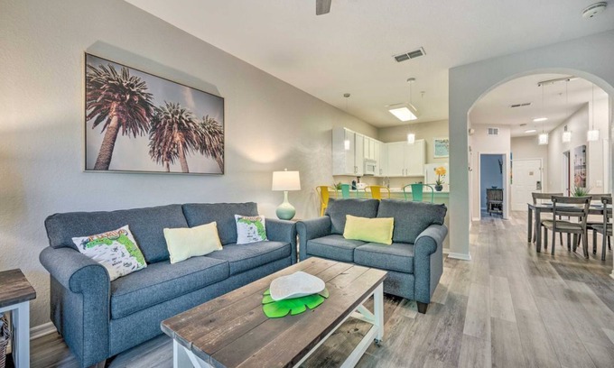 Bahama Bay Condo | "Family-friendly home near Disney | Pool & BBQ"