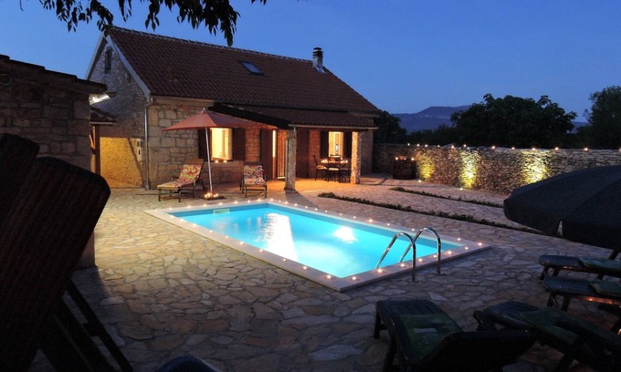Promina House | Family friendly house with a swimming pool Gluići, Krka (K-11337)