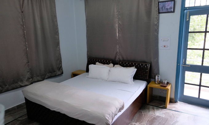Kumarhatti Apartment | Family-friendly Independent Studio Unit in Solan, Himachal Pradesh, India