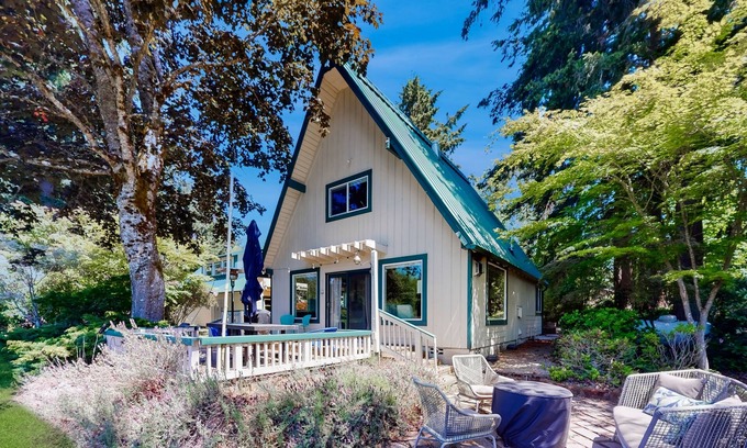 East Olympia House | Family-friendly lakefront escape with outdoor dining, gas grill, kayaks and W/D
