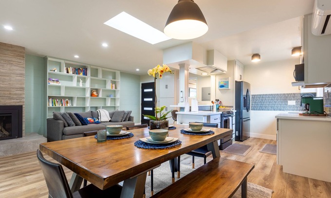 Mill Valley House | Family-friendly Modern Cozy Downtown Mill Valley Unit in San Francisco Bay Area