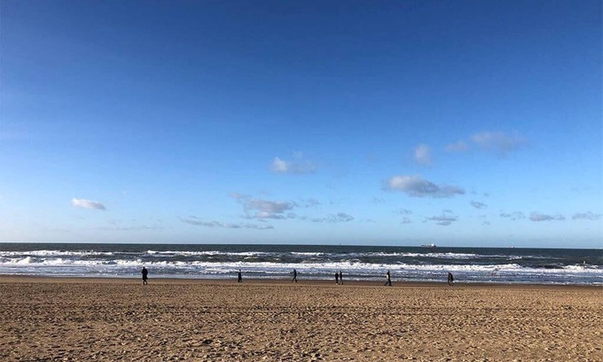 Scheveningen Badplaats House | Family Friendly Suites near Seaside Pier, Theme parks & Beelden aan Zee
