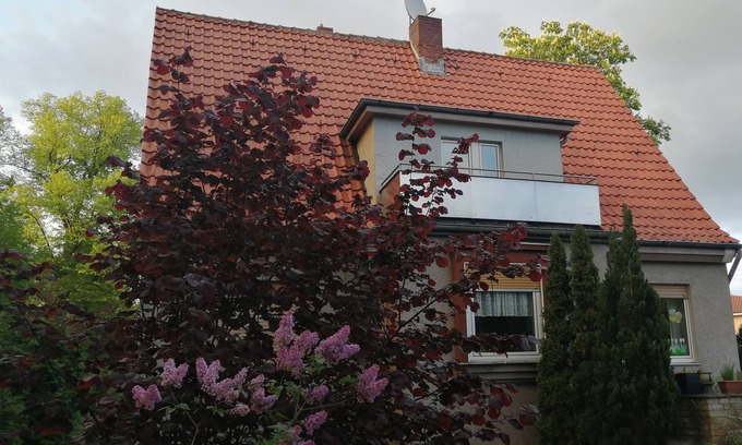 Lichterfelde Apartment | Family-friendly vacation apartment in leafy Lichterfelde with rail connection