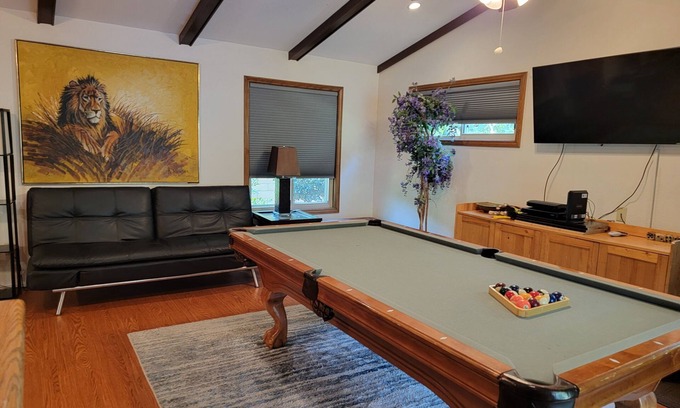 Linda Vista House | Family Game Room with Wet Bar, Pool Table/Ping Pong Darts and more!