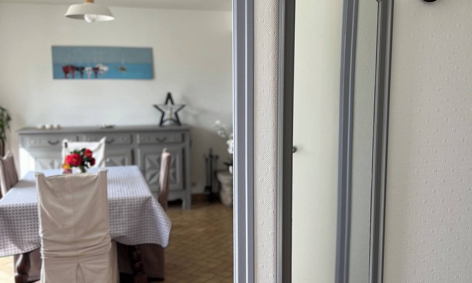 Saint-Martin-sur-Oust House | Family home on the banks of the Nantes-Brest canal