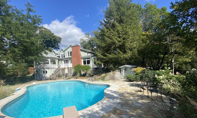 Knowlton House | Family home, chic and charming, rare for rent