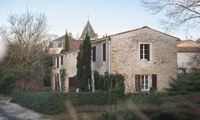 Moutiers-sur-le-Lay House | Family home by the river, peace and quiet guaranteed!