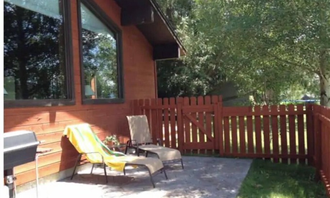 Jackson House | Family home in the middle of an outdoor paradise