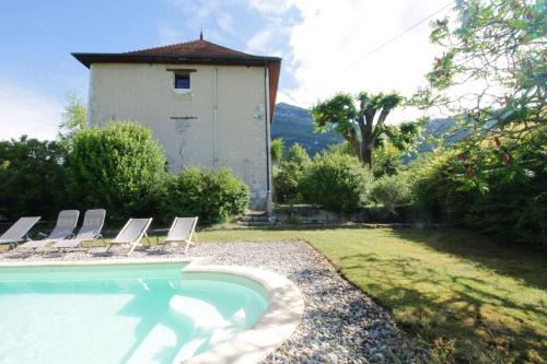 Billieme House | Family home peaceful setting and swimming pool!