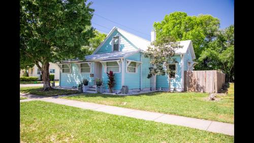 Saint Cloud House | Family Home with Private Pool Yard Only 24 Mi to Disney
