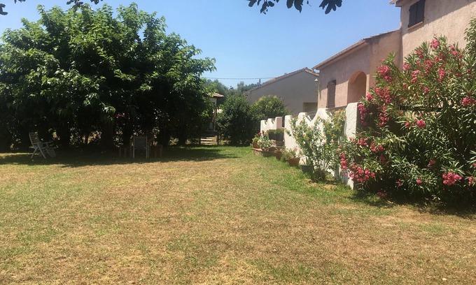 Santa-Maria-Poggio House | Family house between sea and mountains