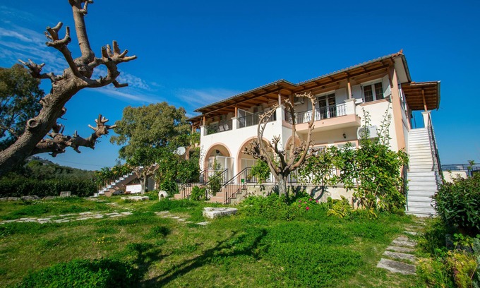 Lithakia Apartment | Family Private Homes with Sea View