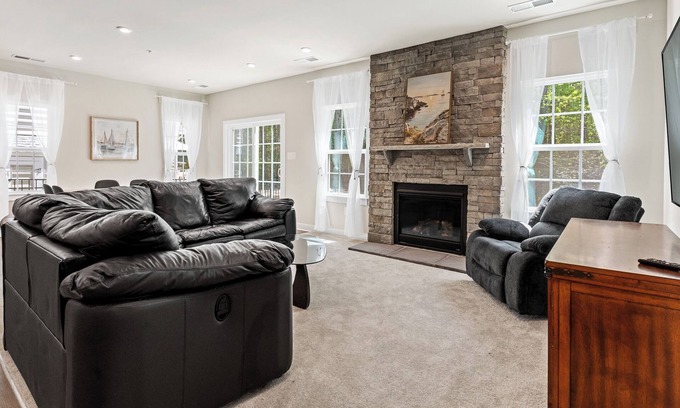 Bayside House | Family Retreat at Bayside | New 6BR Home Minutes to OCMD and Assateague