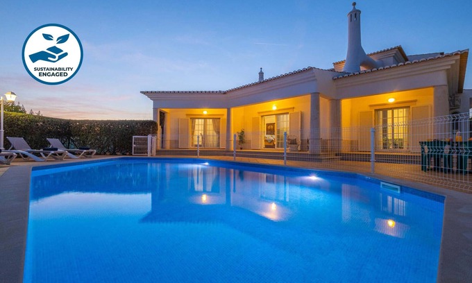 Cerro do Ouro Villa | Family retreat w/heatable pool & BBQ