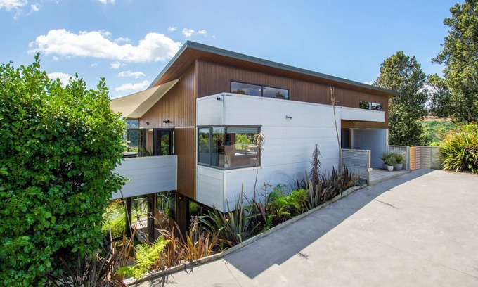 Waitao House | Family Retreat with Stunning Ocean Views, Surrounded by Native Bush & Bird Song