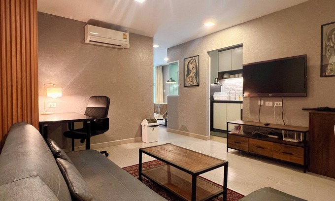 Hua Mak Apartment | Family room 3-4 people (1 extra bed)