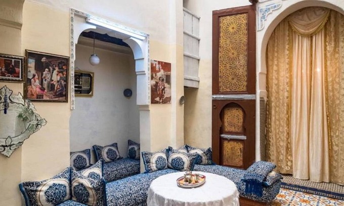 Zekkak Er Roumane House | Family Room for 4 peoples Sunny Riad Inside Medina Fes El Bali
