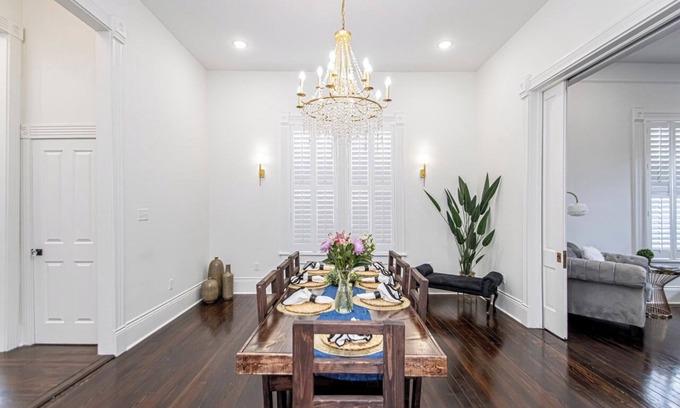 Downtown Little Rock House | Family-sized Historic Sallie Peay House! 10 mins walk to Children's Hospital!
