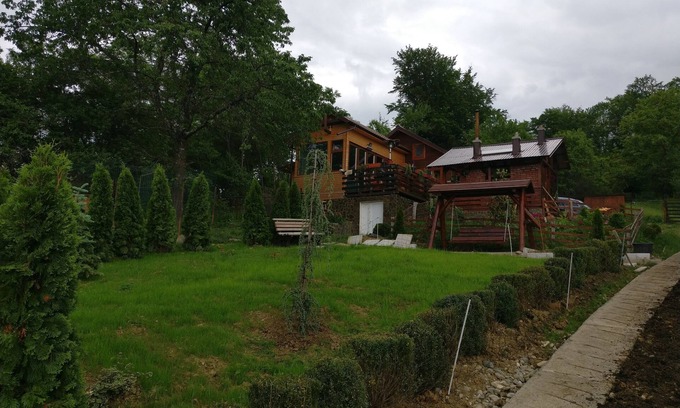 Bradulet Ski Chalet | Family SPA ,PRIVATE Sauna & JACUZZI Chalet
