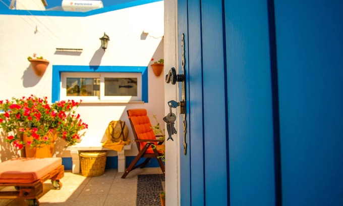 Nazare Apartment | Family T3 Duplex with Terrace, Central 3 min. from beach.