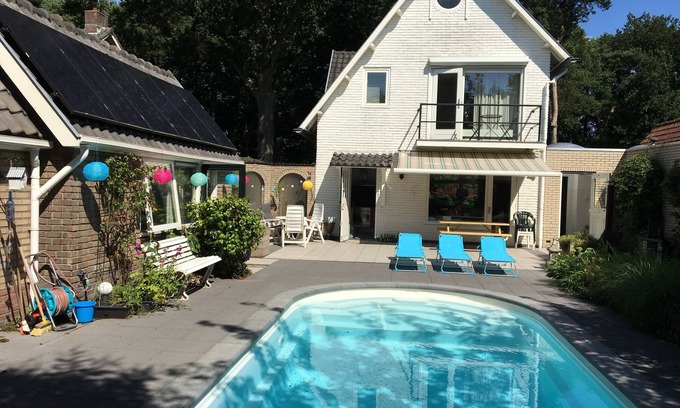 Den Dolder House | Family Villa with private pool for 2 to max 8 pers - also Long Term