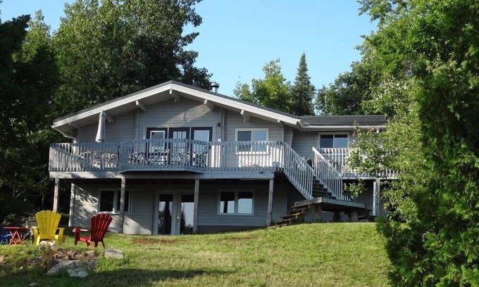 McKellar Cottage | Family Waterfront Cottage - McKellar, Ontario