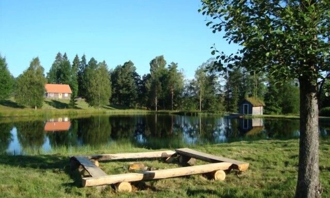 Savsjo Municipality Cabin | Familyfriendly Loudge with lake to swim and fish in and sauna