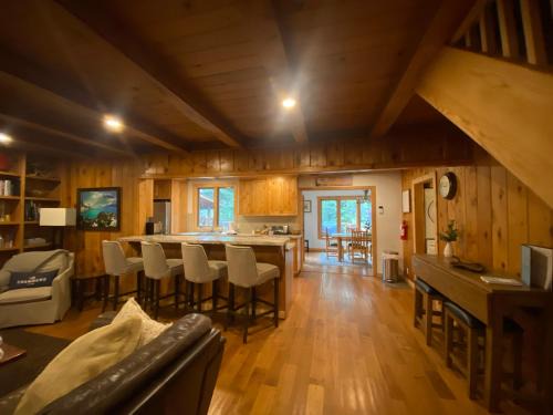 Chamberlands House | FamilyfunCabin