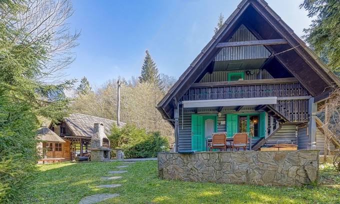 Kostel Ski Chalet | Fani's Riverside Cottage, Kostel, Slovenia