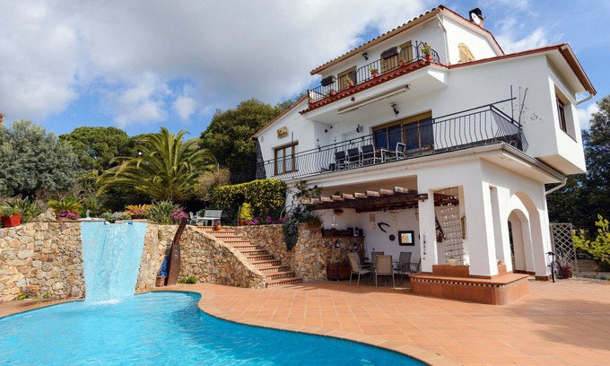 Sant Cebria de Vallalta Villa | Fantastic pool, garden and great views. Free wifi, a/c