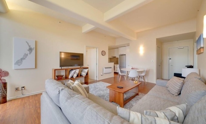 Te Aro Apartment | Fantastic 2 bed apartment in Wakefield