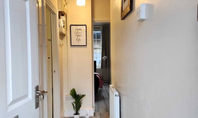 Greenwich West Apartment | Fantastic 2-bedroom apartment in Cutty-Sark, Greenwich